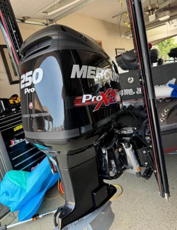 mercury 250 proxs Used Mercury 250hp ProXS outboard motor for sale