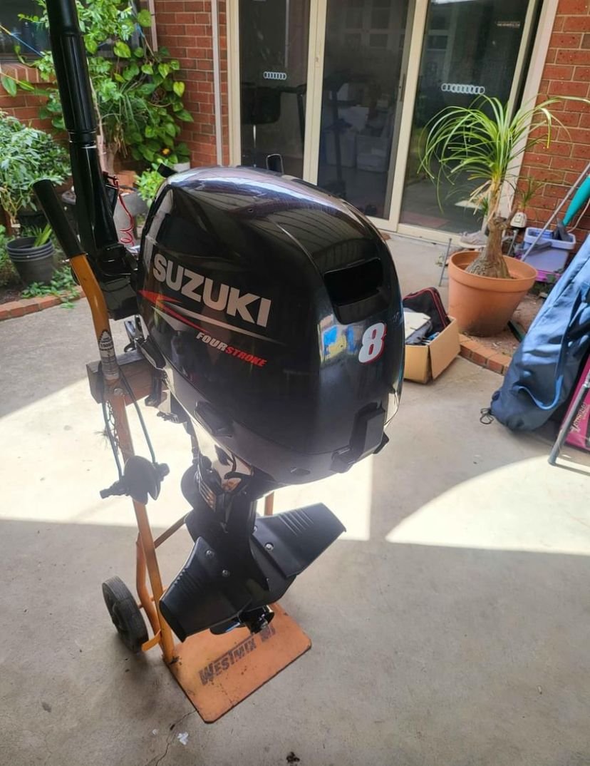 Used Suzuki 8hp outboard motor for sale