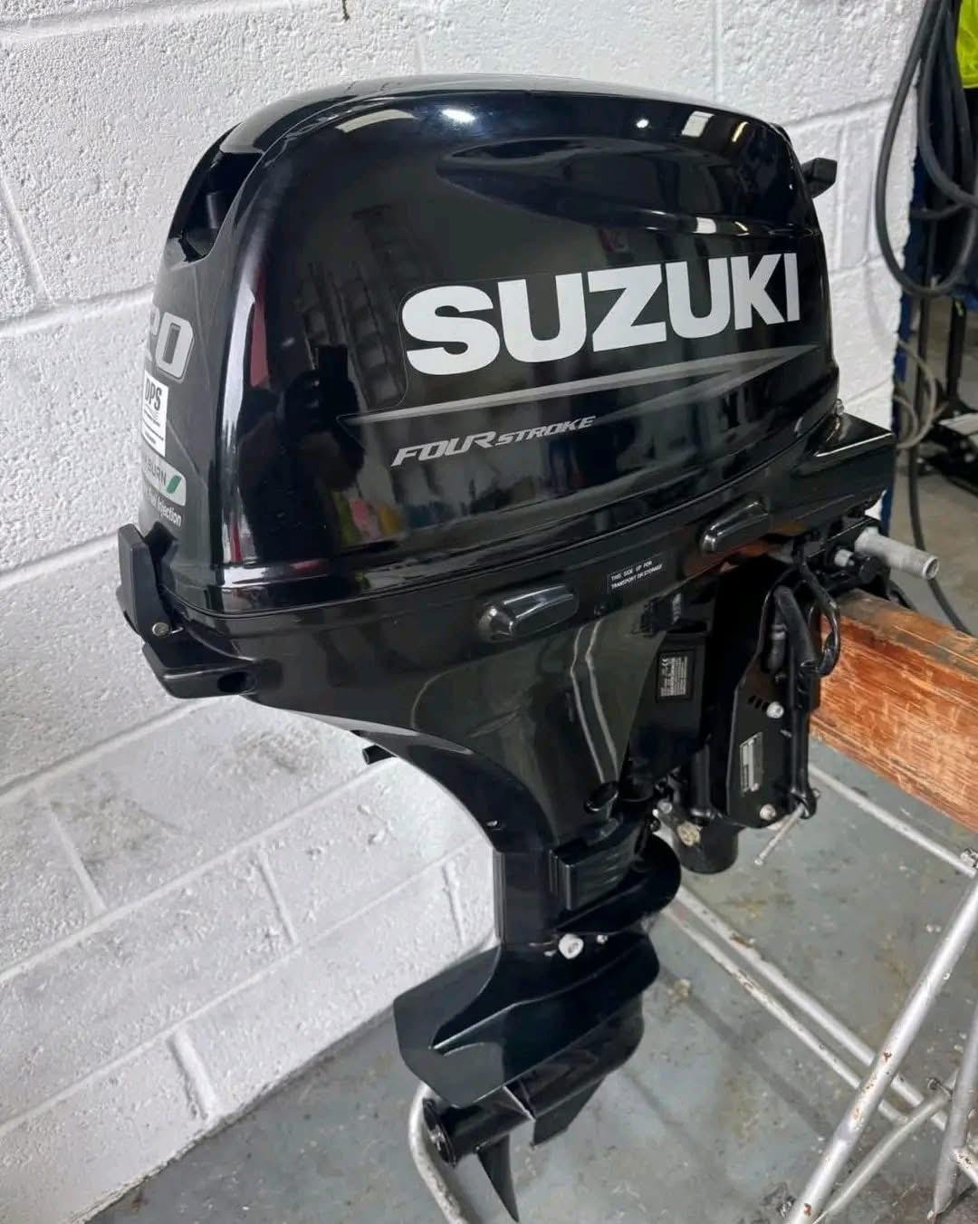 Used Suzuki 20hp Tiller Handle Outboard Motor for sale