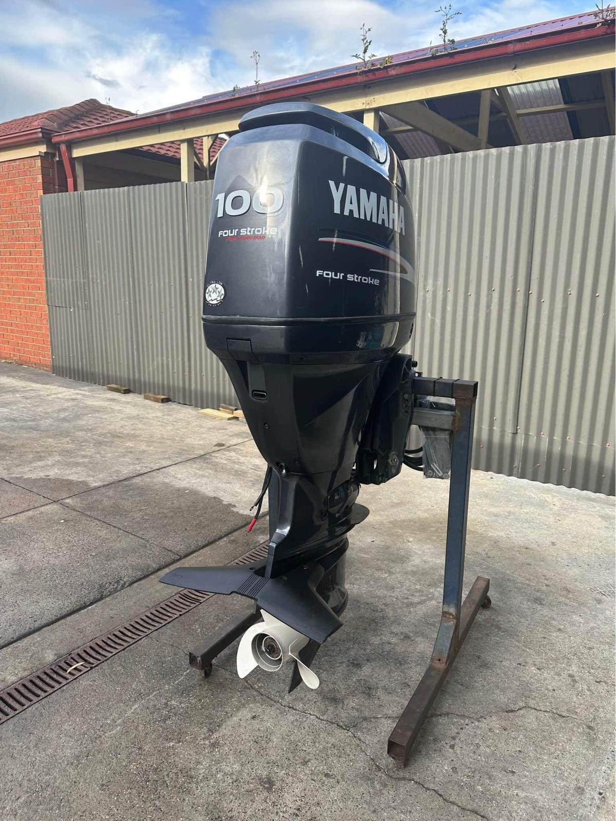 yamaha 100 Used Yamaha 100hp outboard motor For Sale