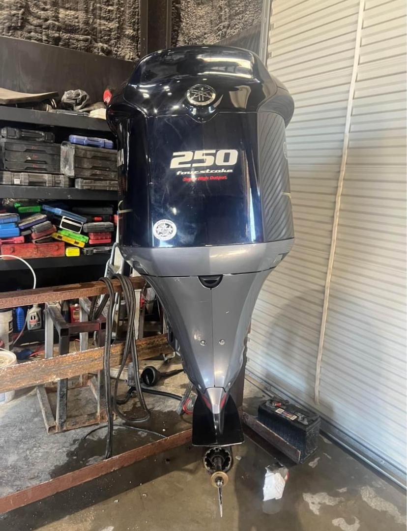 Used Yamaha 250hp vmax sho outboard motor For Sale